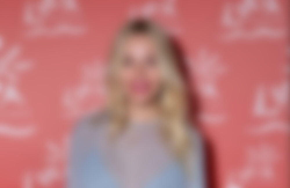 Sienna Miller: So verleiht sie ihren Kleidungsstücken einen getragenen Look