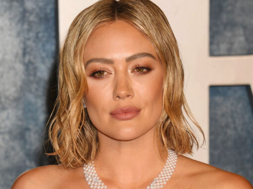 Hilary Duff enthüllt ihre Reaktion auf Ashley Tisdales Essay über ‚toxische Mom-Gruppe‘ Hilary Duff enthüllt ihre Reaktion auf Ashley Tisdales Essay über ‚toxische Mom-Gruppe‘