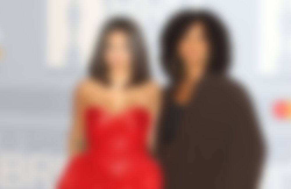 Mabels Mutter Neneh Cherry war ’streng‘ beim Thema Haarstyling