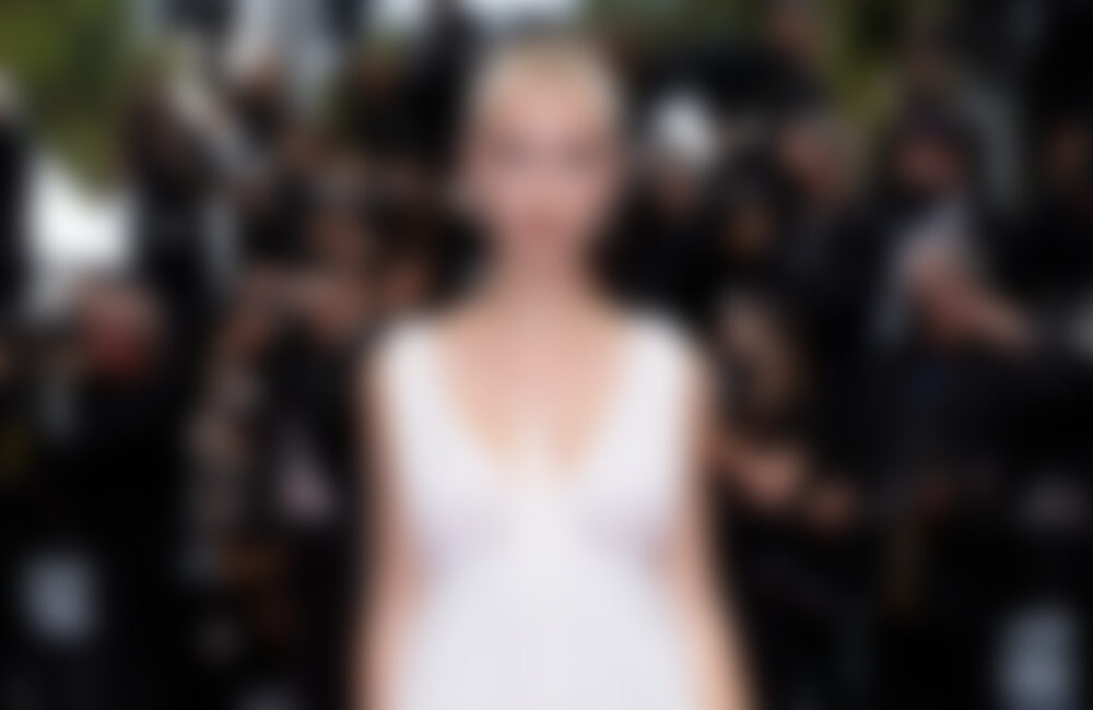 Iris Law liebt ihre neue Frisur