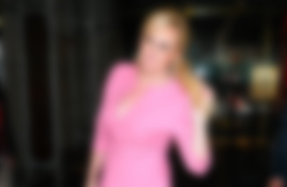 Rebel Wilson: Fan von pinken Outfits wegen ‚Natürlich blond‘