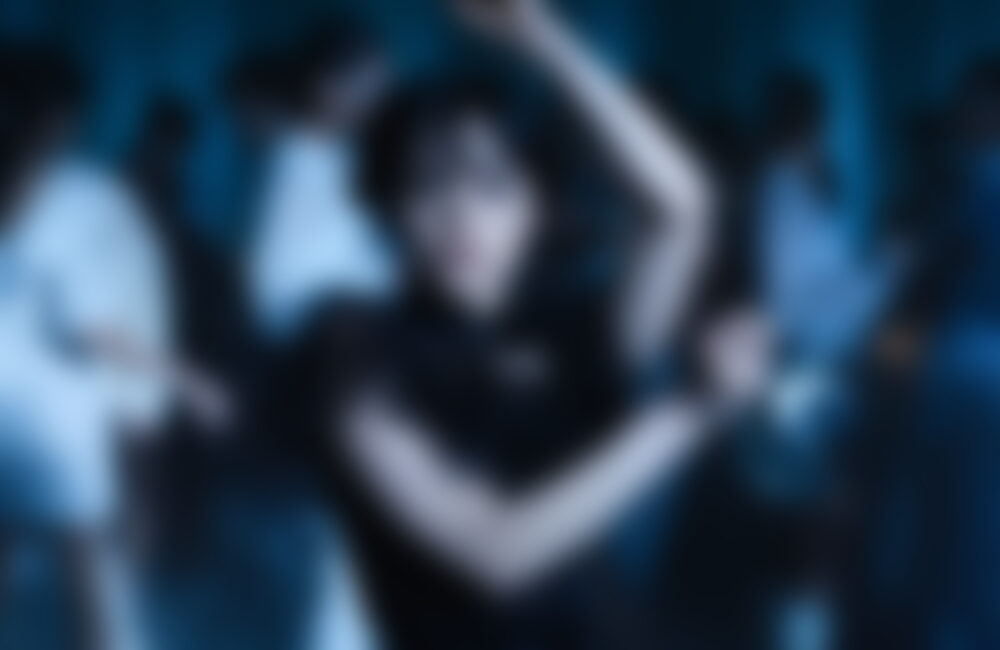 Kostümdesigner Mark Sutherland verrät Details über Jenna Ortegas ‚Wednesday‘-Outfits