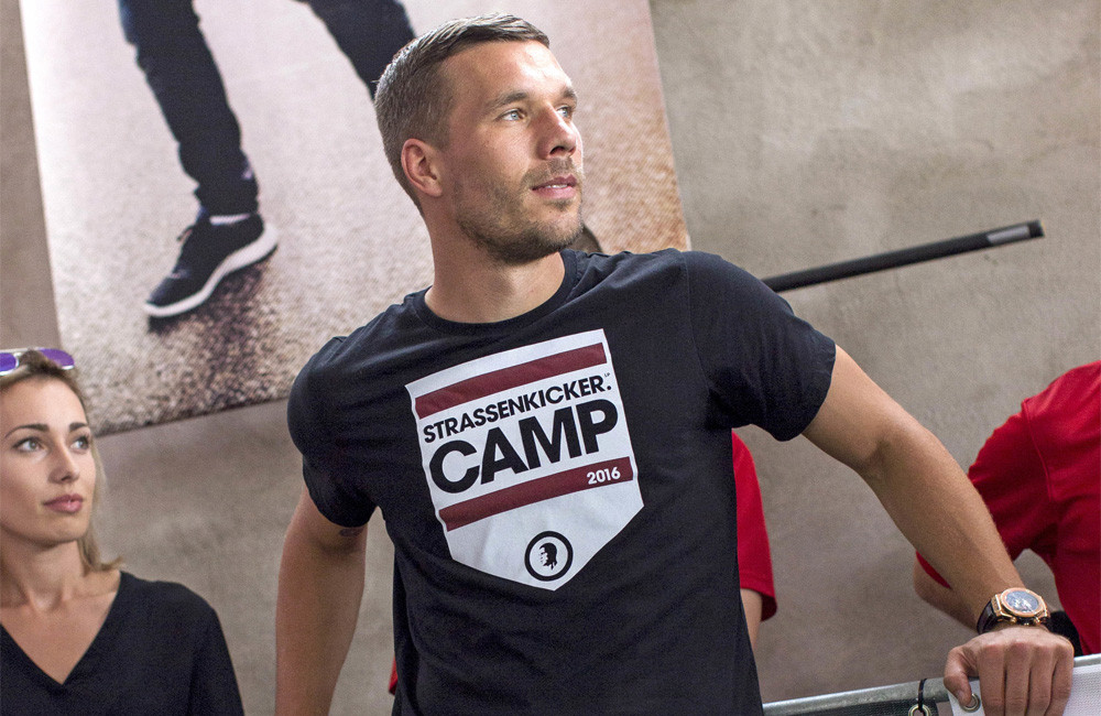 Lukas Podolski wünscht sich einen Auftritt von Helene Fischer